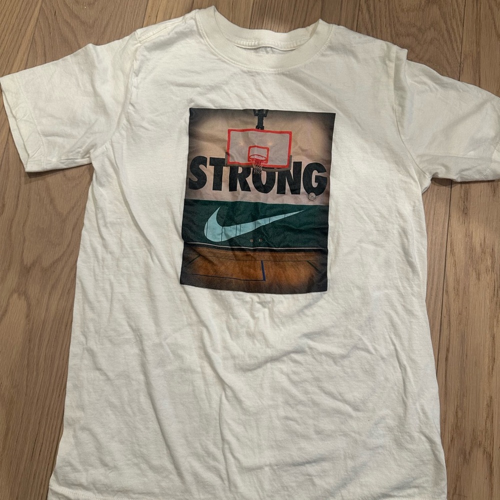 Nike White Graphic Tee